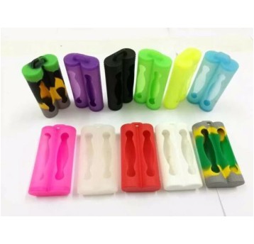 Gumowe etui na dwa akumulatory 18650 A119